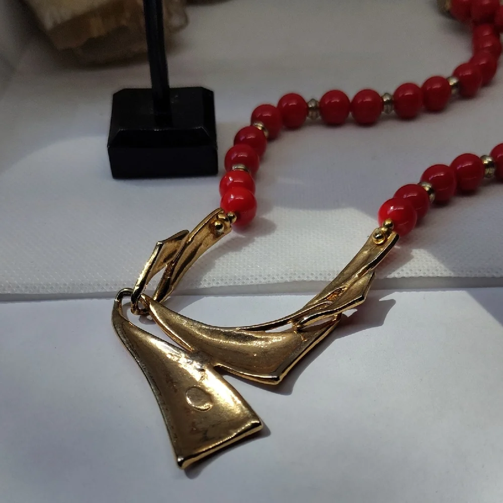 1980s Bold Red and Gold Necklace and Pierced Earring Set - Picture 8 of 10